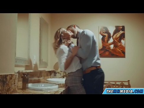 ❤️ Kun povekas blondi viettelee sinut julkisessa vessassa ️ Lutkat at fi.xlxxporno.ru ❌️❤